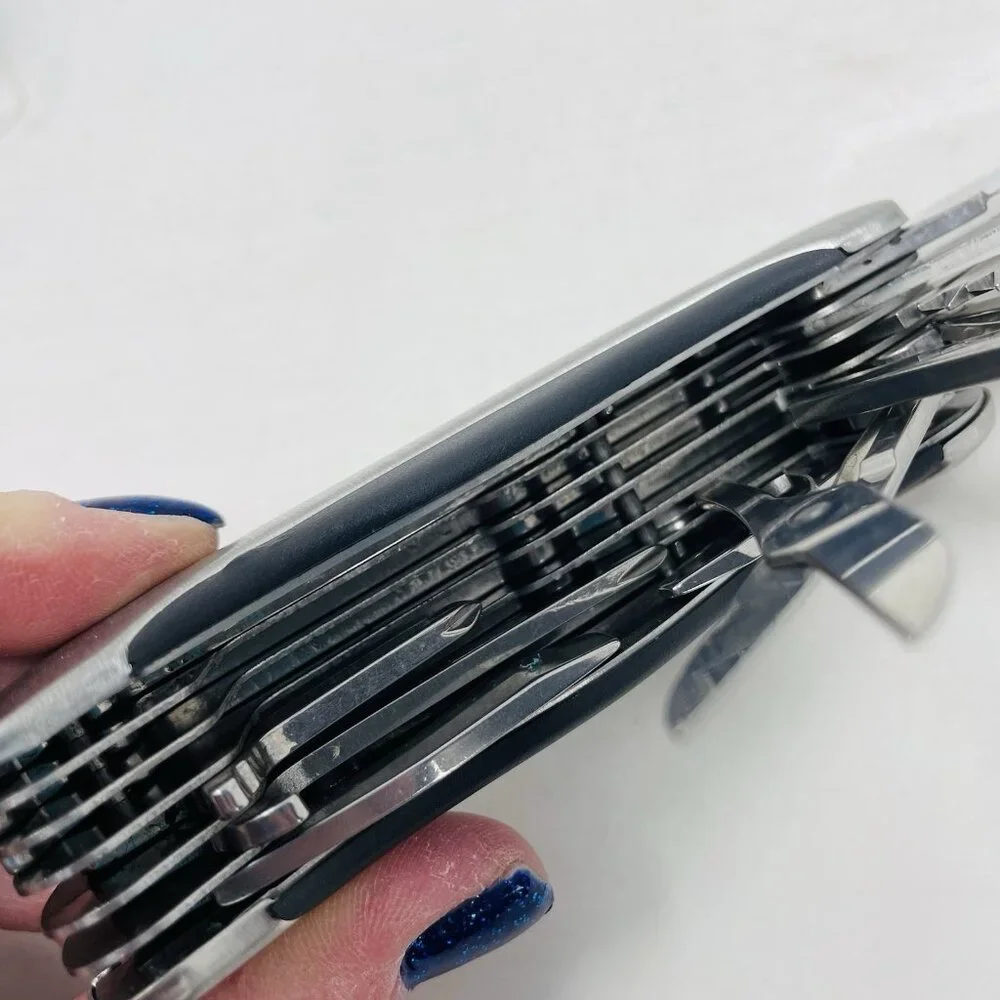 Traveler 12 Function Chrome Utility Knife in Stainless‎ Steel & Nylon Belt Pouch